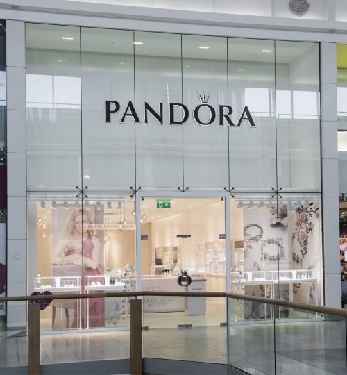 Pandora store fit